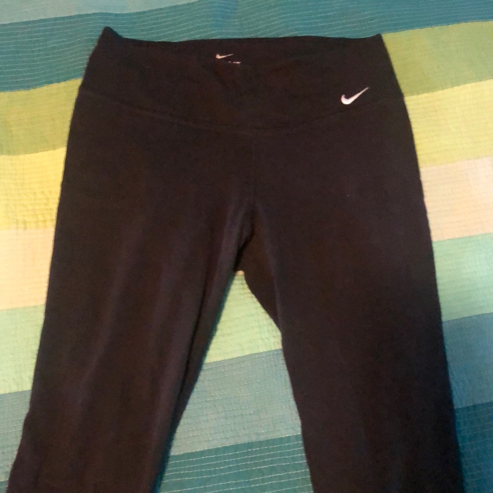Nike cropped leggings